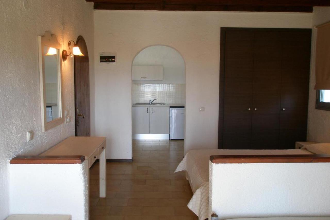 Avra Palm Aparthotel Ierápetra Exteriör bild